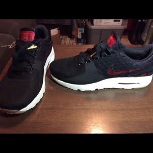 Nike Air Max Zero N7 University Red Gu size 8